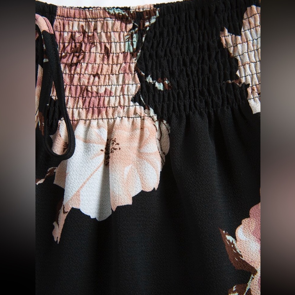 Black Floral High Waist Shorts - Picture 2 of 4